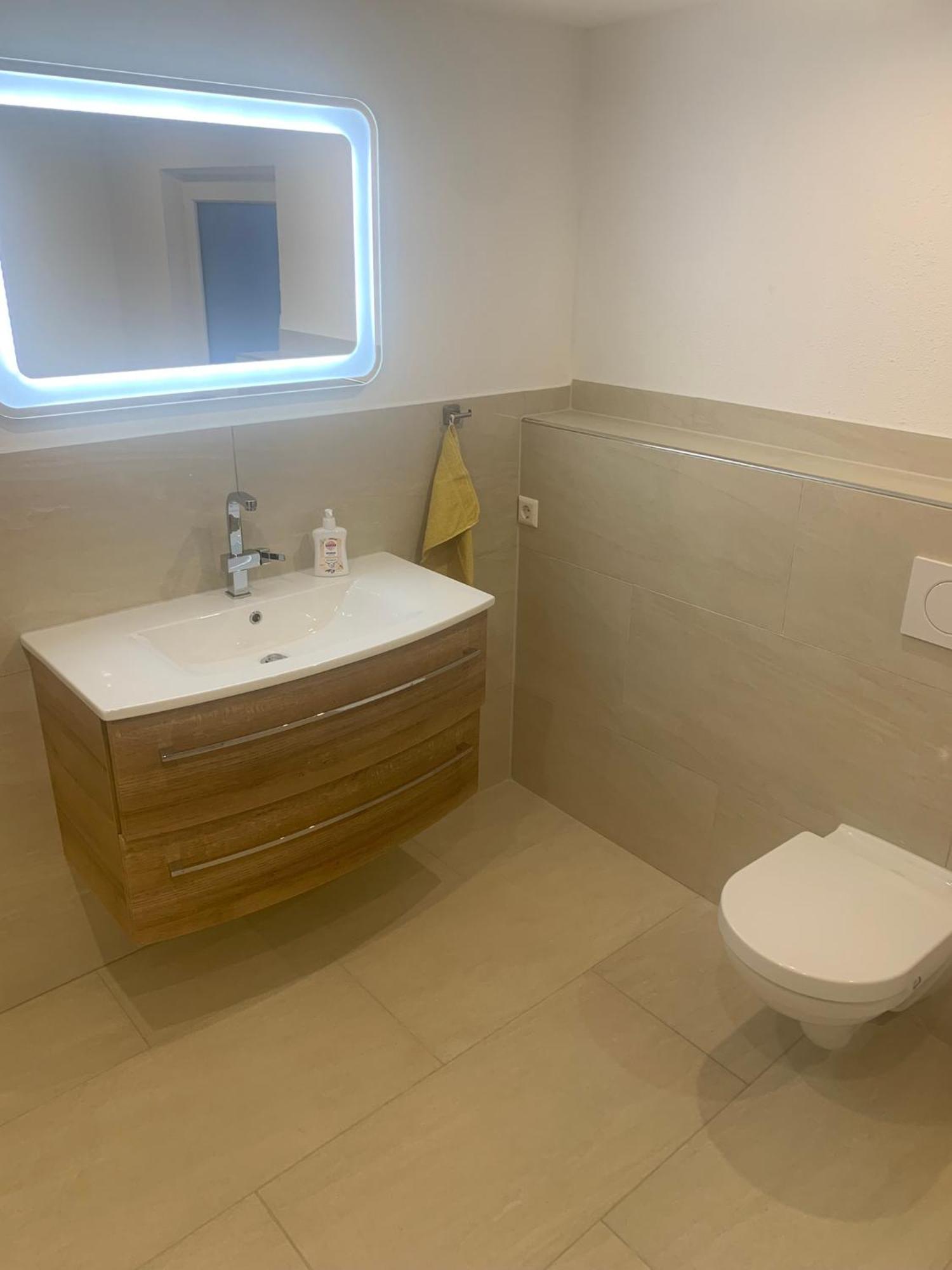 Boardinghouse Schnaitheim - Apartment Heidenheim an der Brenz Bagian luar foto